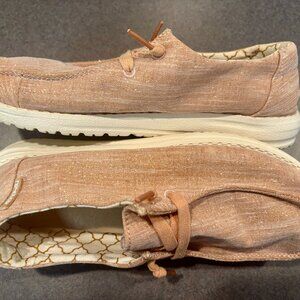 ~~Hey Dude Wendy Women’s Rose Gold Sparkle Sneakers Sz 7 Casual